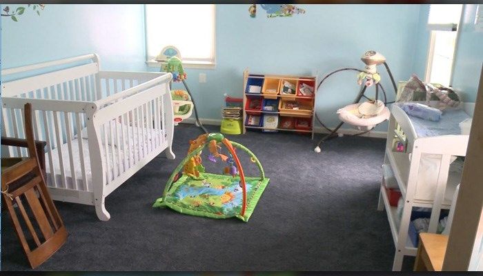 A detention facility in Bristow, VA, includes crib and toys. (Source: US Health & Human Service/CNN)