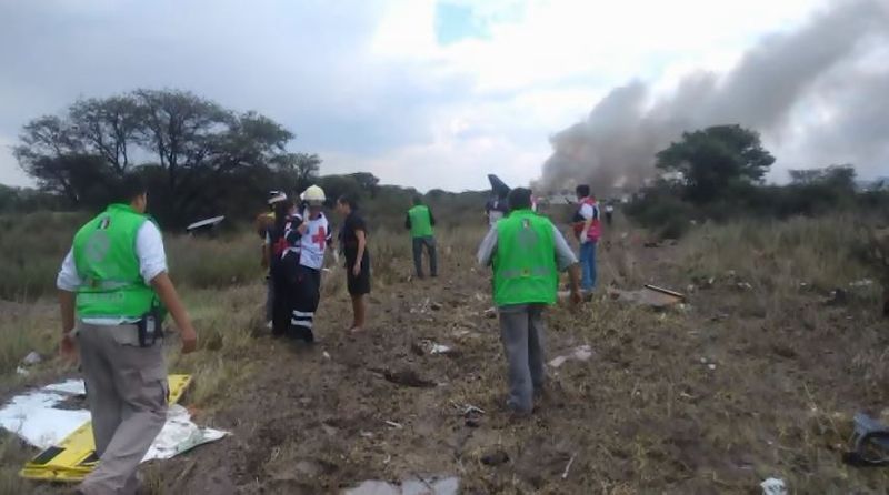 Forty-nine people aboard the crashed plane have been hospitalized. (Source: Civil Protection of Durango)